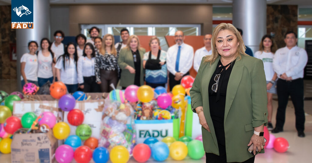 Comunidad FADU entrega juguetes a "Donando un juguete, haces feliz a un corazón"